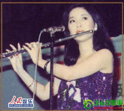 辍学转战歌坛 为养家？为发展
